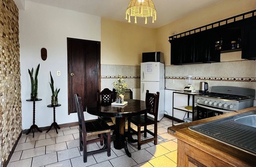 Taxco Apartment | Cozy apartment with kitchen and garden