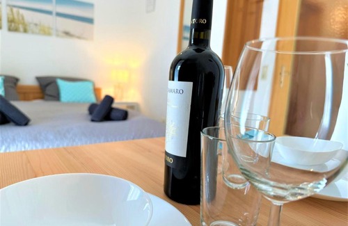 Zwiesel Apartment | COZY Apartment Bavarian Forest +POOL +SAUNA +NETFLIX