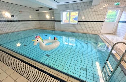 Zwiesel Apartment | COZY Apartment Bavarian Forest +POOL +SAUNA +NETFLIX