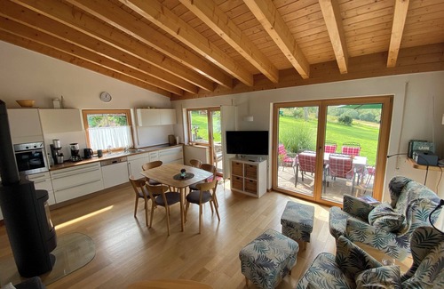 Holzerath Apartment | cozy apartment "Bockels" on the outskirts of Holzerath