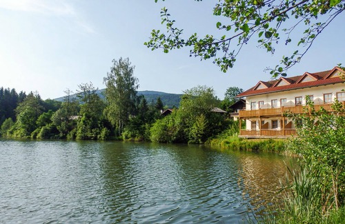 Arrach Apartment | Cozy apartment in Arrach with WiFi