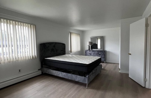 Drayton Plains Apartment | Cozy apartment in charming Walled Lake with AC, WiFi