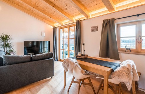 Obing Condo | Cozy apartment in Chiemgau with lake and mountain views
