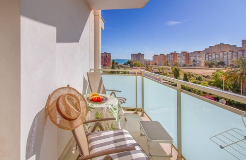 Muchamiel Apartment | Cozy apartment in El Campello with WiFi