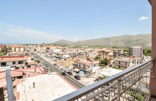 Mondragone Apartment | Cozy apartment in Mondragone with WiFi