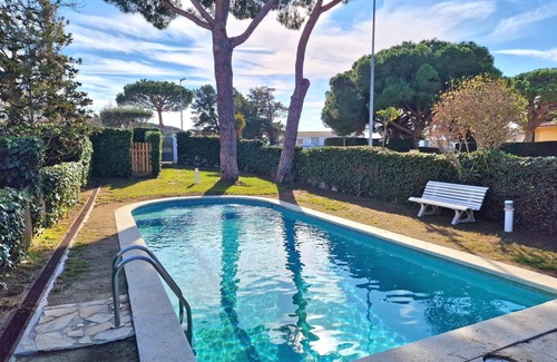 S'Agaro Apartment | Cozy apartment in s'Agaró with communal pool