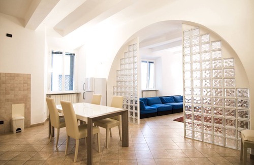 Piombino Apartment | Cozy apartment in the historic heart of Piombino