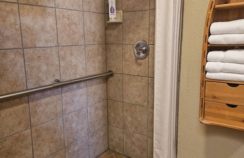 Silver Creek Village Apartment | Cozy apartment just minutes from Boat Ramp, Reveille Peak and Spider Mountain