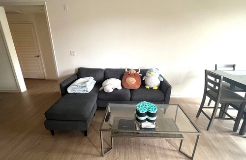Irvine Apartment | Cozy Apartment right next to Irvine Spectrum! ♥