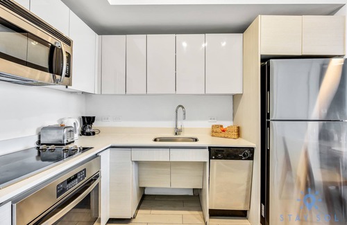 Hallandale Beach Apartment | Cozy Apartment w/Private Balcony & Amenities
