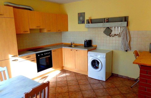 Horne House | Cozy apartment with a winter garden, fireplace and grill terrace .
