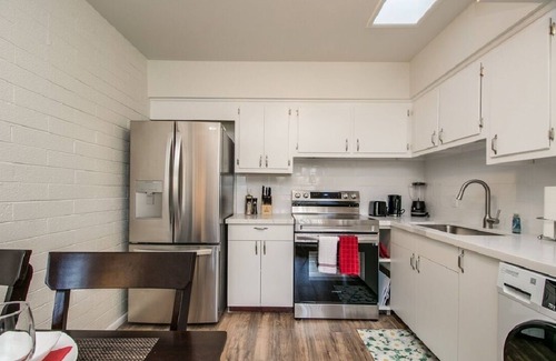 Arcadia Lite Apartment | Cozy Arcadia Hideaway w/Charm & Style!