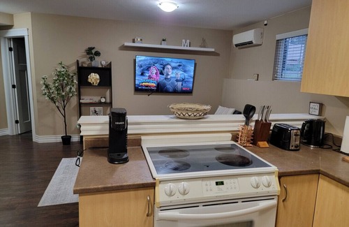 Moncton Apartment | Cozy Basement in the City