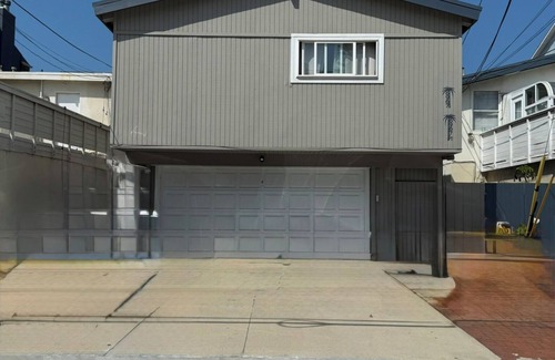 Playa Del Rey Condo | Cozy Beachfront Getaway!