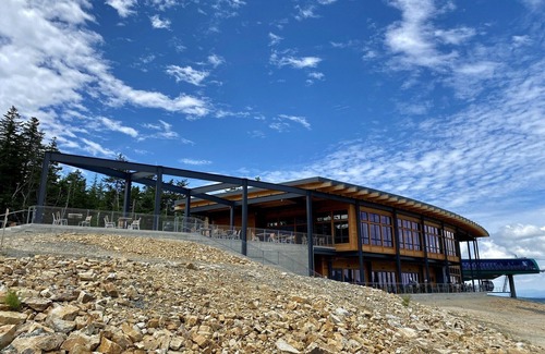 Bretton Woods House | Cozy Bretton Woods Townhome, 1 Gig Wifi, Views Next Door to Mt Washington Resort
