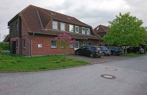 Wenkendorf Condo | Cozy, bright vacation apartment on 2 levels with conservatory