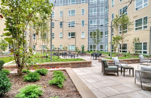 St. Elizabeth's Apartment | Cozy Brighton 1BR w/W/D, Doorman, near T & Shopping