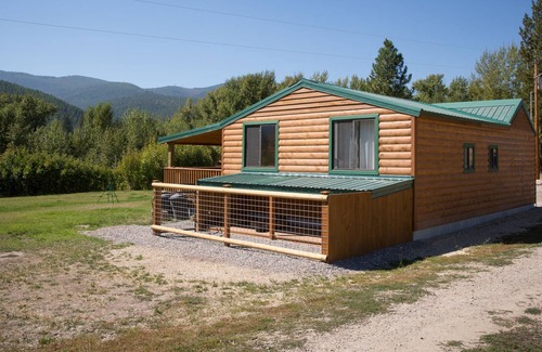 Huson Cabin | Cozy Bunk House situated next to main house for additional guests