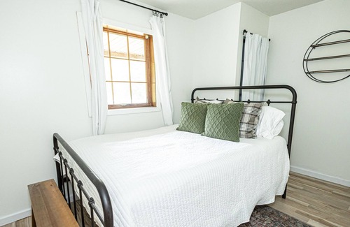 Burnside Cabin | Cozy Burnside Cottage Near Lake Cumberland