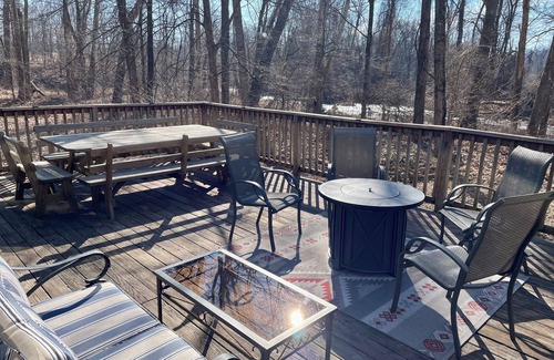 Fairfield Cabin | Cozy cabin among the trees near Historic Gettysburg/Liberty Mountain Resort