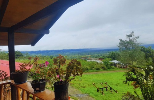 San Francisco Cabin | Cozy Cabin Casa Enya