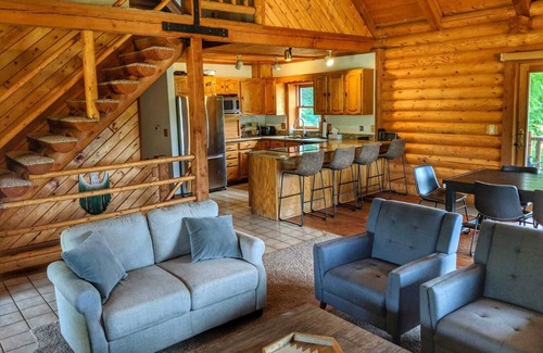 Coloma Cabin | Cozy Cabin in Coloma