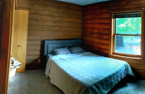 Coloma Cabin | Cozy Cabin in Coloma