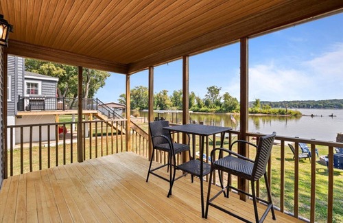 Lynn Center Cabin | Cozy cabin in Pleasant Valley with AC - perfect getaway spot