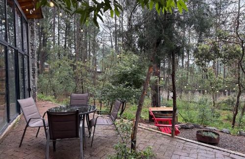 Huasca De Ocampo Apartment | Cozy cabin in the woods with a wooden tub