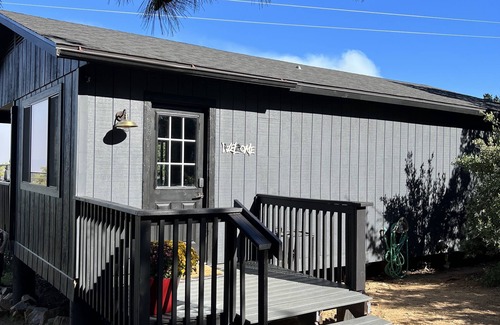 Highland Pines Cabin | Cozy Cabin in the Pines with Views!
