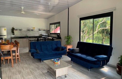 Anapoima Cabin | Cozy cabin, nature + family . Anapoiman