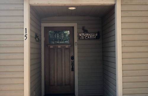 Black Butte Ranch Cabin | Cozy Cabin on Aspen Lake
