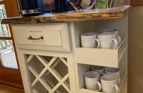 Estes Park Cabin | Cozy cabin with Hot tub Fireplace Fire pit Full kitchen Close to town and RMNP.