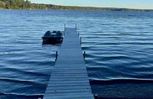 Windham Cabin | Cozy Camp on the lake