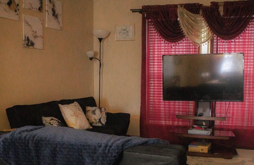 Canal Winchester House | Cozy Canal Winchester home! 5 minutes from shopping centers