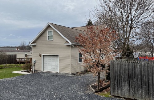Bellefonte House | Cozy Cape Cod for PSU Football Games