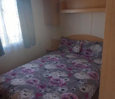 Mablethorpe and Sutton Ski Chalet | Cozy caravan in Mablethorpe