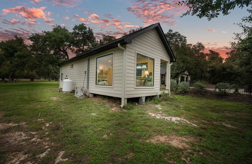 Brushy Creek Cottage | Cozy Casita/Cottage on 3 acres in the middle of the city! Quiet and Relaxing.