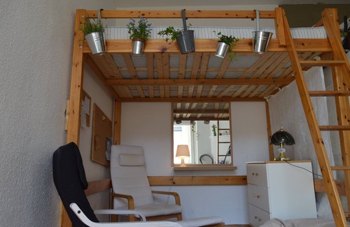 Charlottenburg Apartment | cozy centeral berlin place