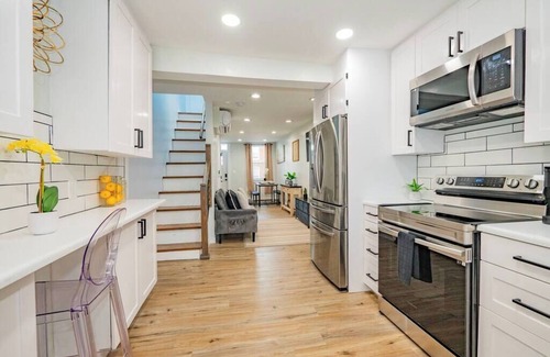 Downtown Baltimore House | Cozy Central 5Bed 2Ba Near Baltimore's Sports Hubs