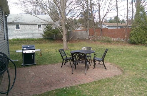 East Greenwich House | Cozy, Centrally Located East Greenwich Cottage