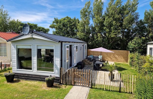 Hippolytushoef Ski Chalet | Cozy chalet with spacious garden on a holiday park