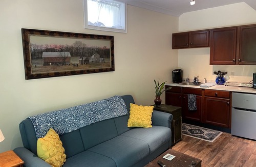 Saratoga Springs Apartment | Cozy charming one bedroom suite