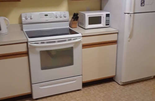 Center Conway Condo | Cozy Clean 2nd Floor Condo in Conway!