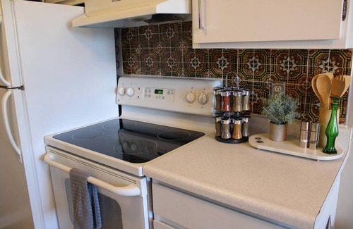 Lima Condo | Cozy, Clean, Centrally Located Condo