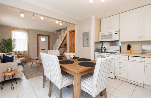 Salisbury Beach Apartment | Cozy Coastal Cove. 2-bedroom apartment with WiFi, AC in peaceful Salisbury