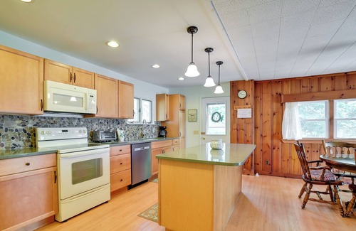 Scottsburg Cottage | Cozy Cohocton Cottage w/Private Beach & Deck!