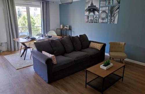 Center Apartment | Cozy, comfortable & practical 2BR in Évry, just 35 min from Paris