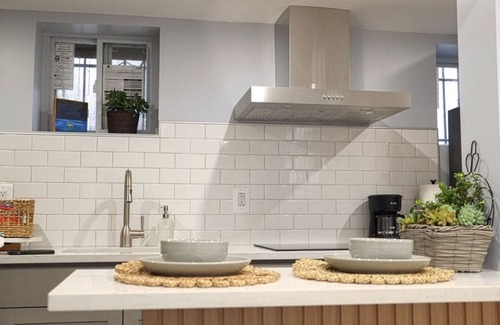 Williamsbridge House | Cozy comfortable 1b 1bath with AC and WiFi in the Bronx