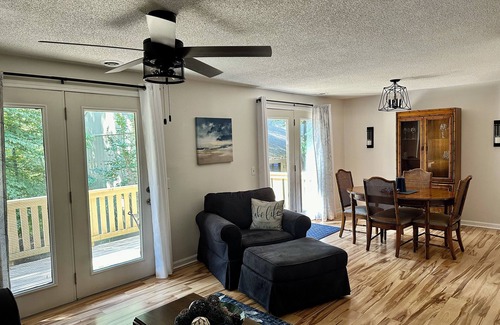 Salem Condo | Cozy Condo in Keowee Key Community. Salem, SC